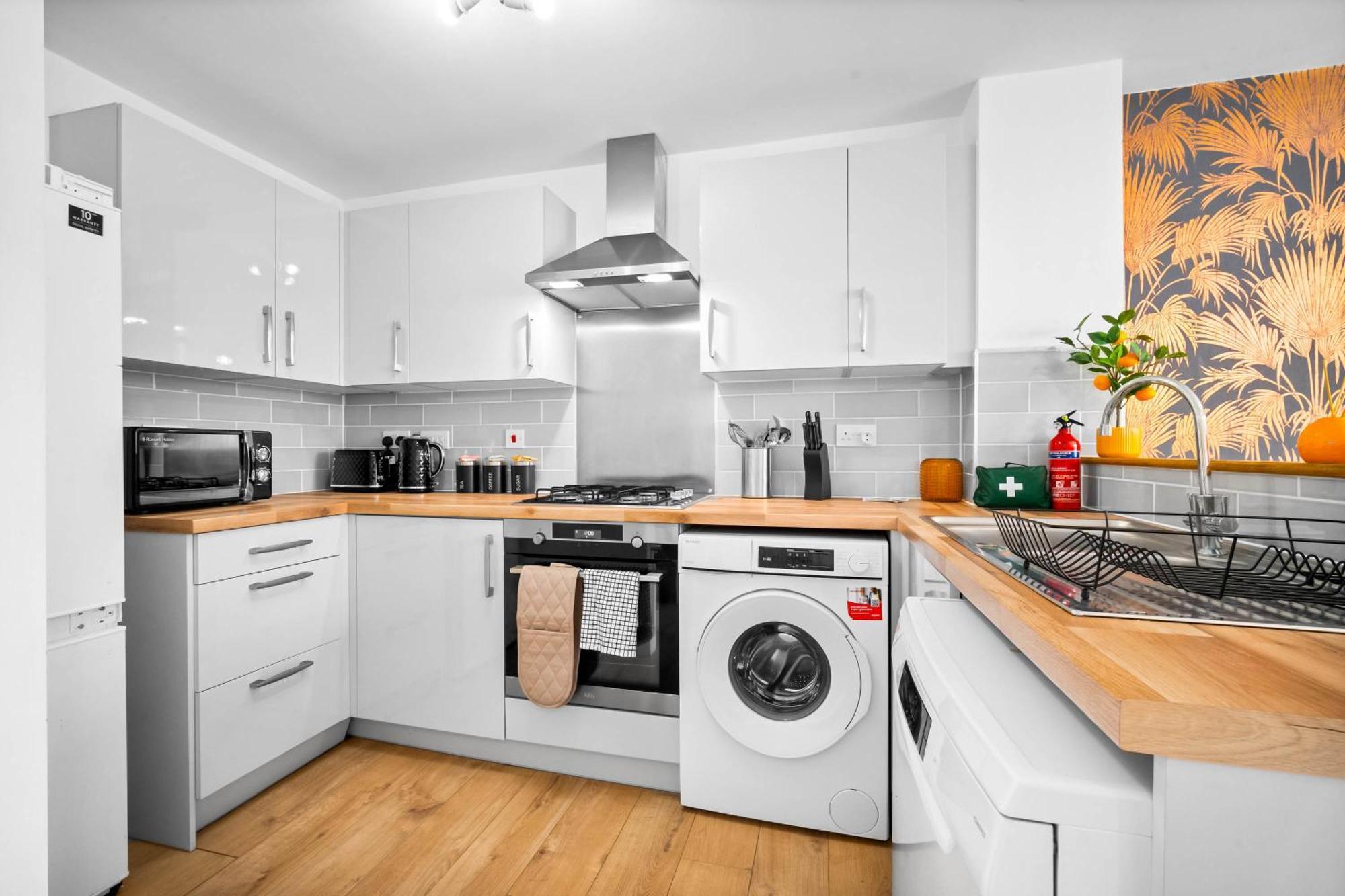 Luxury City Centre 5 Bed House With En-Suite, Bbq, On-Site Parking By Azura Nights Бірмінгем Екстер'єр фото